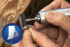rhode-island repairing and polishing a ring
