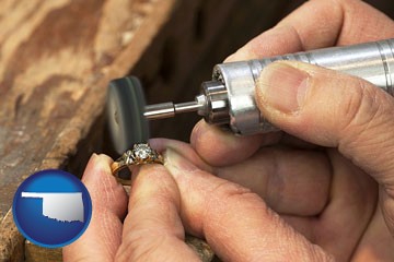 repairing and polishing a ring - with Oklahoma icon