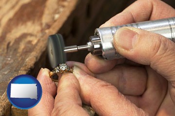 repairing and polishing a ring - with South Dakota icon